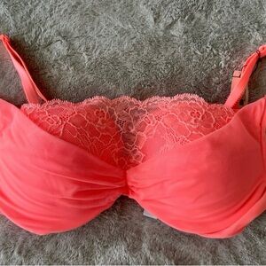 Coral Lace Women's Intimate Bra
